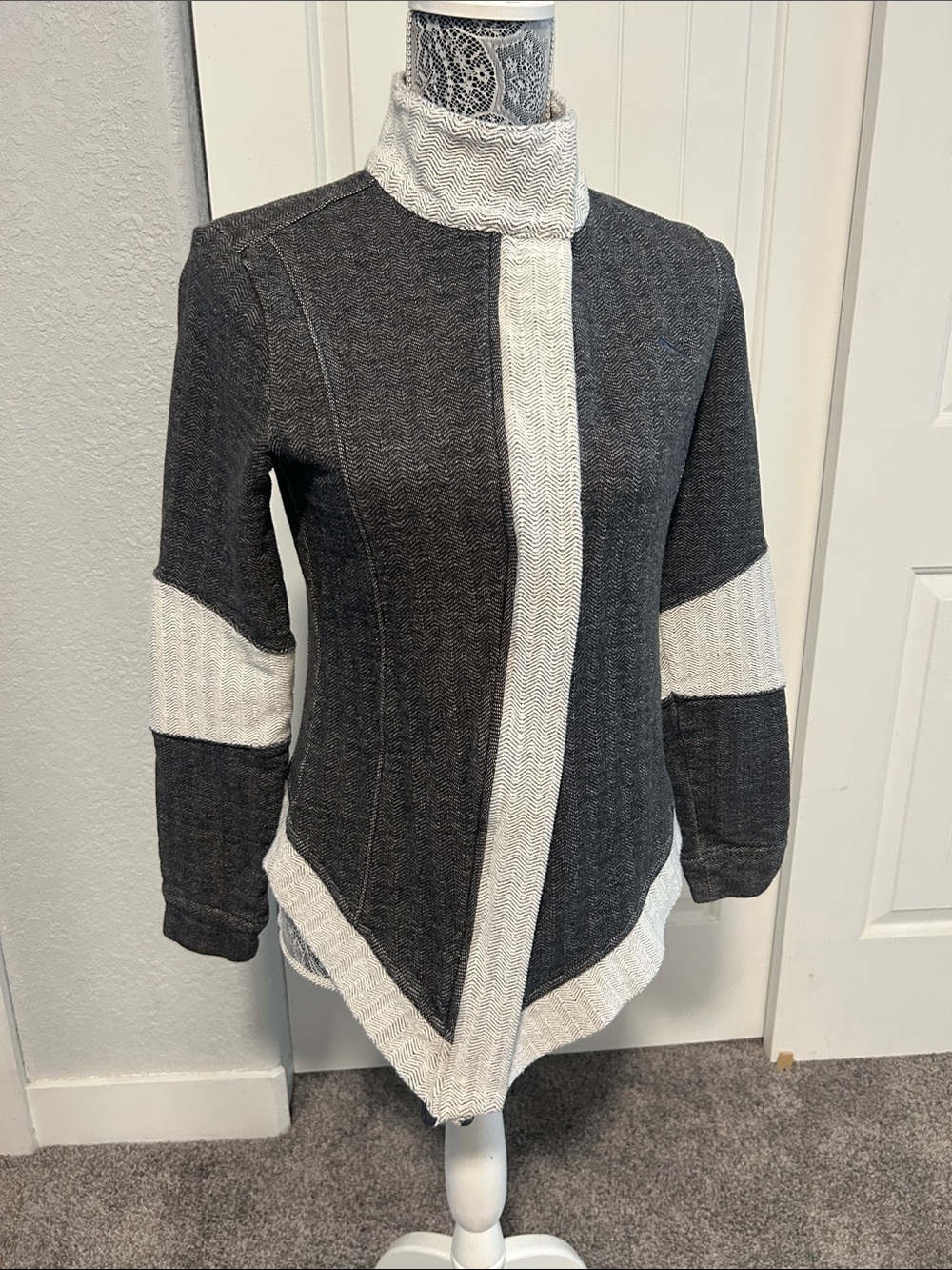 Puma Gray and Cream Asymmetric Turtleneck Jacket S